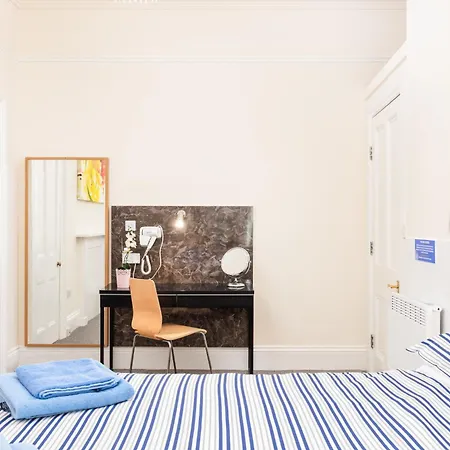 Royal Discovery Bed & Breakfast
