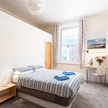 Royal Discovery Bed & Breakfast