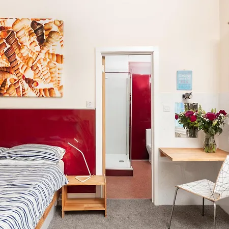 Royal Discovery Penzion 2*